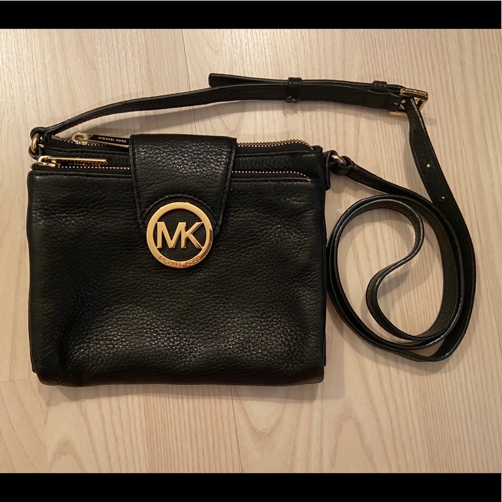 Michael Kors Leather Crossbody Bag *with dust bag*